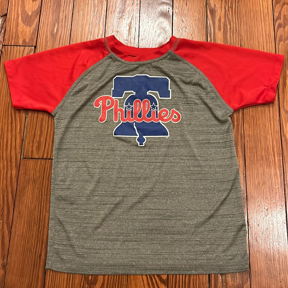MLB Phillies Athletic Shirt - Small (6/7)